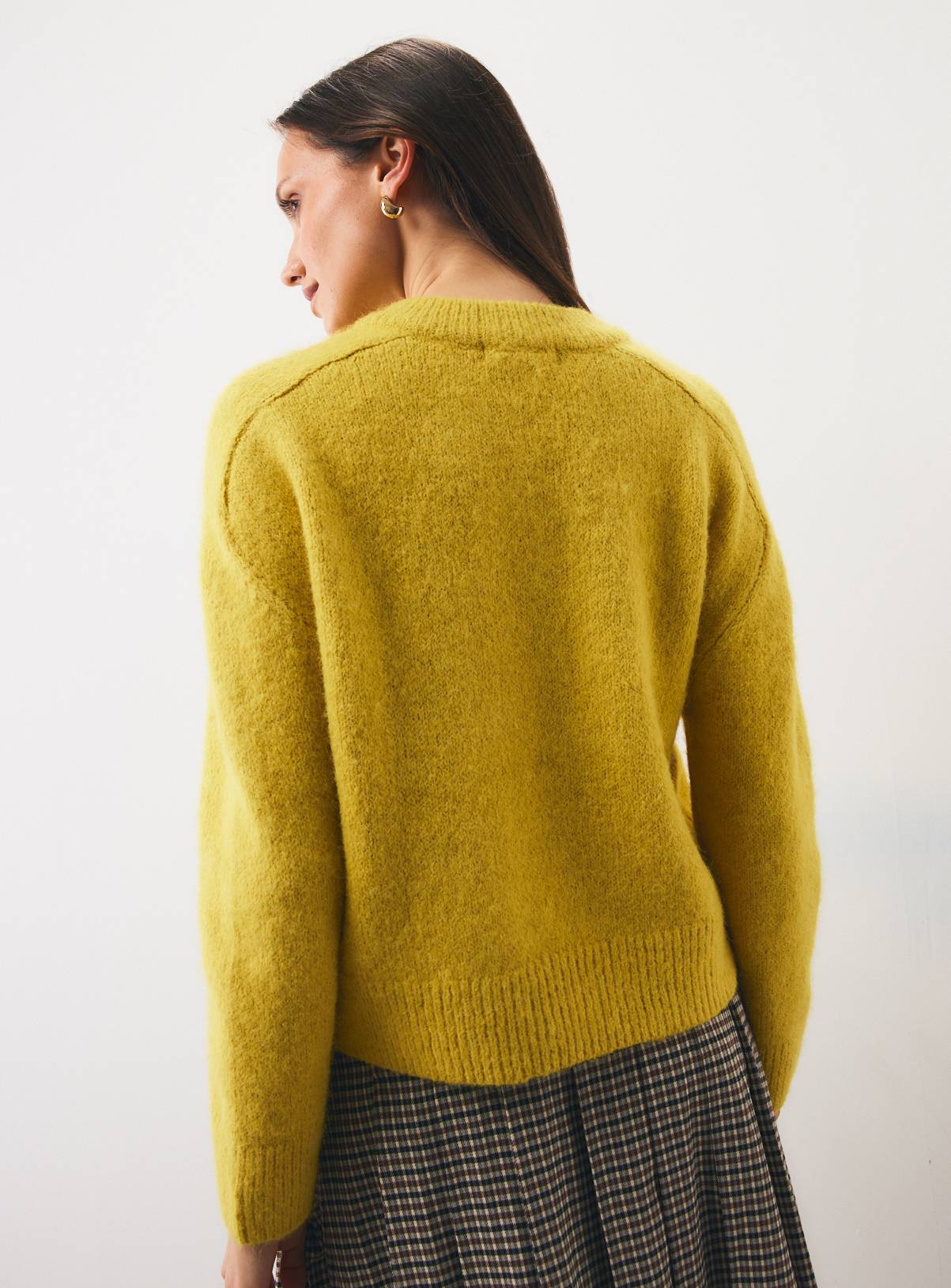 Bright Yellow Boxy V-Neck Saddle Shoulder Jumper M - Image 4